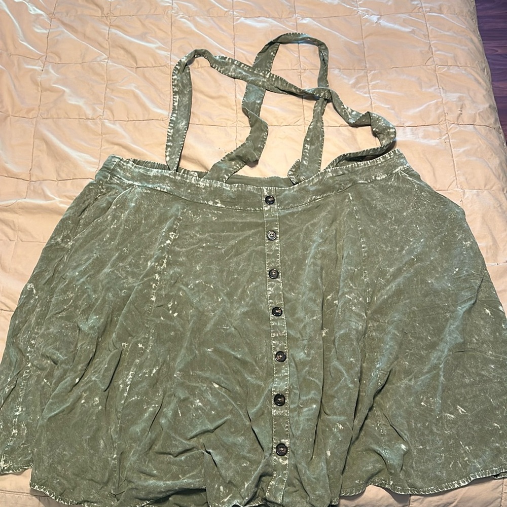 Overall skirt